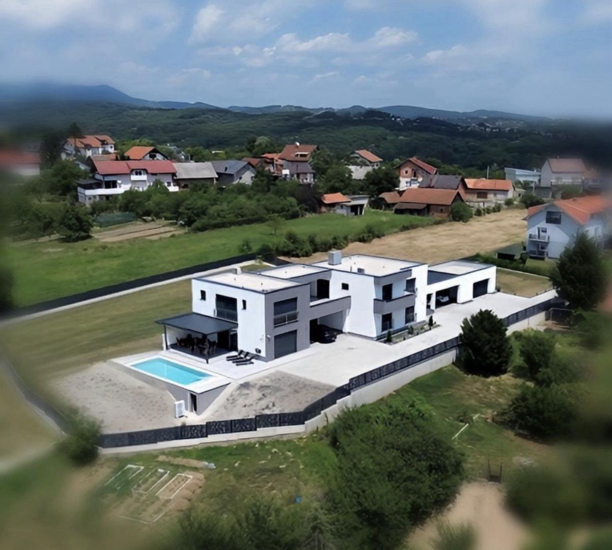 Rekonstrukcija stambene zgrade