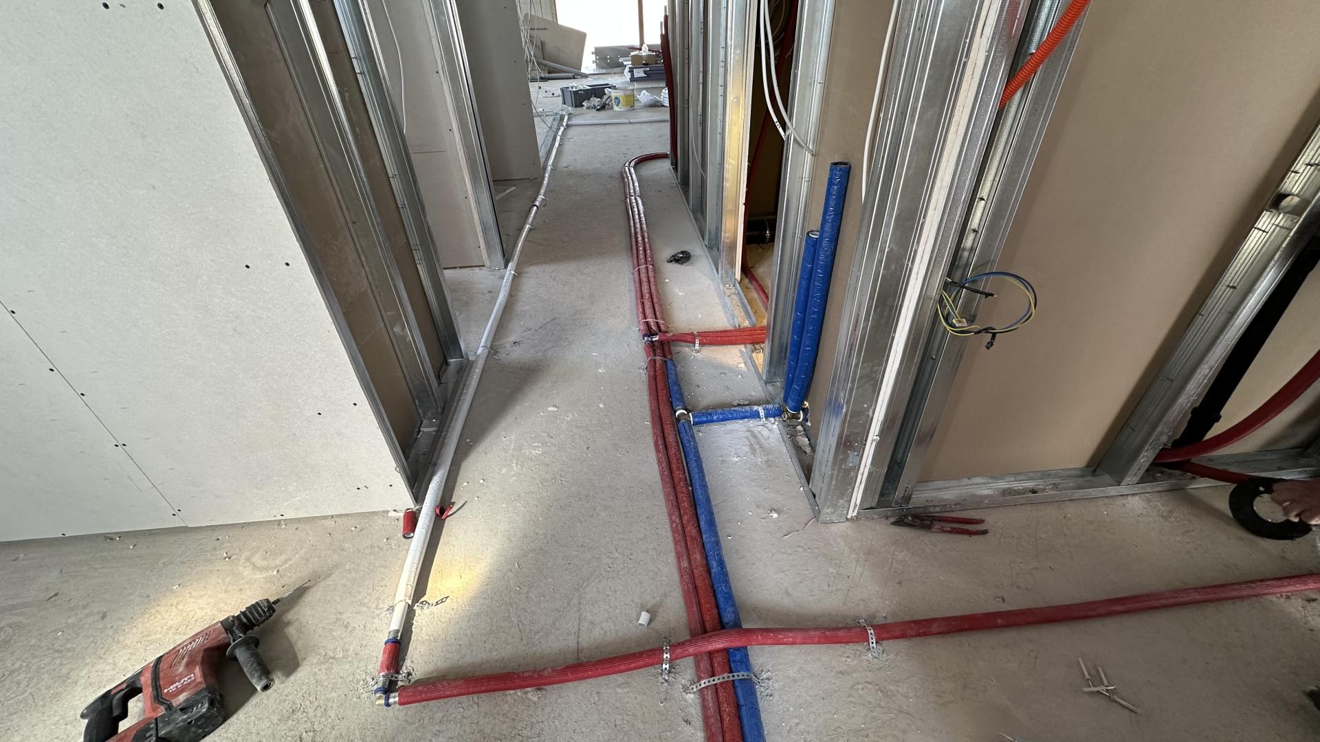 STAMBENA GRAĐEVINA / ZAGREB