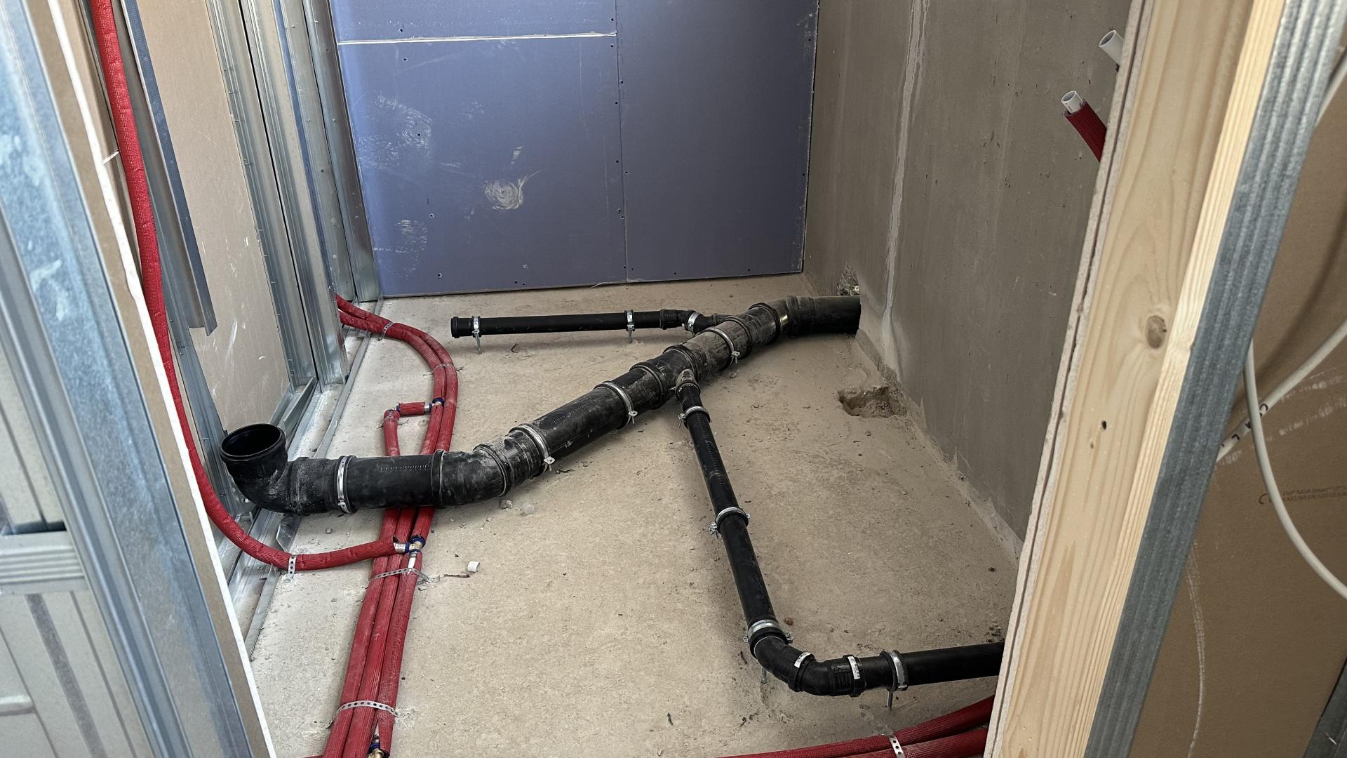 STAMBENA GRAĐEVINA / ZAGREB